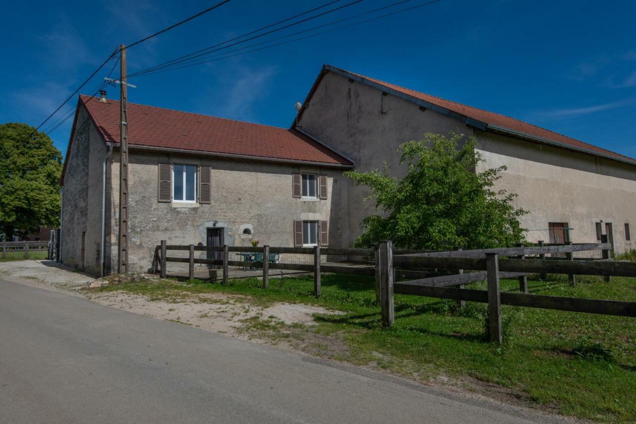 Gite La Janiat Montigny-sur-l'Ain المظهر الخارجي الصورة